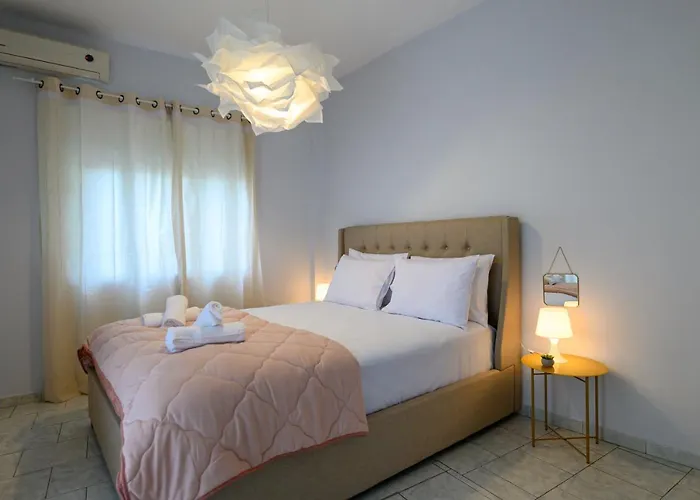 Kamari Seafront Apartament *