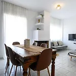 Kamari Seafront Apartmán Kalamata