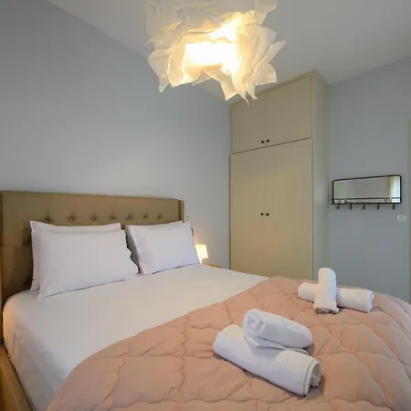 Kamari Seafront كالاماتا