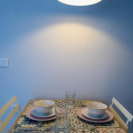 Daire Kamari Seafront