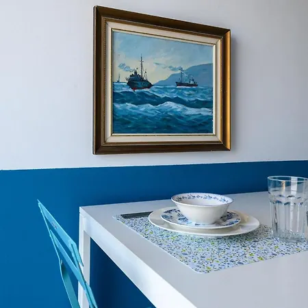 Kamari Seafront كالاماتا