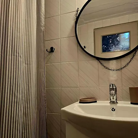 Kamari Seafront شقة كالاماتا